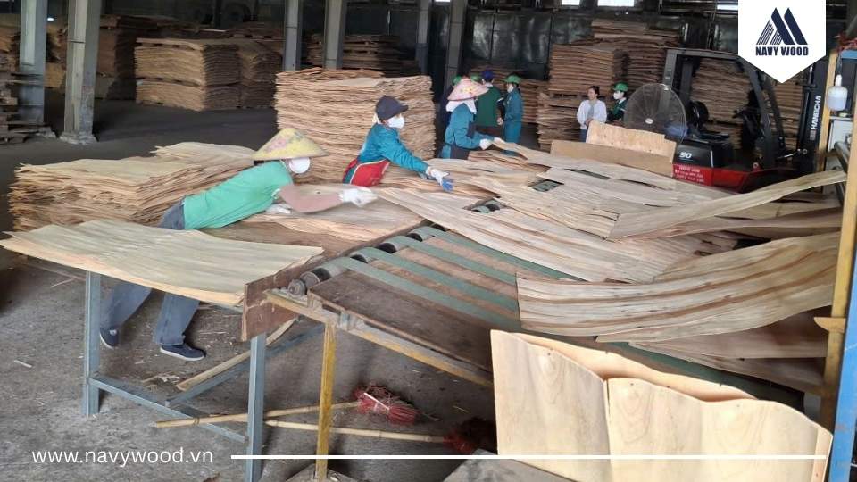 Quy trình sản xuất ván lạng 